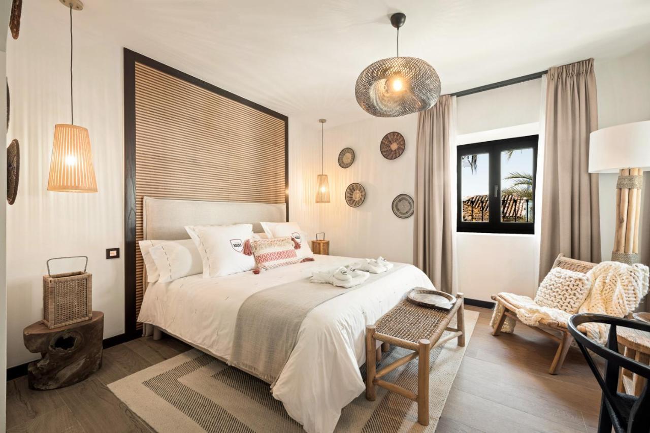 Hotel Santo Cristo La Ciudadela Marbella Bagian luar foto