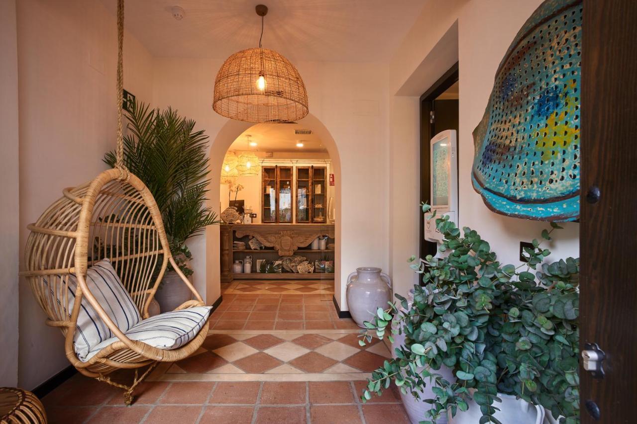 Hotel Santo Cristo La Ciudadela Marbella Bagian luar foto
