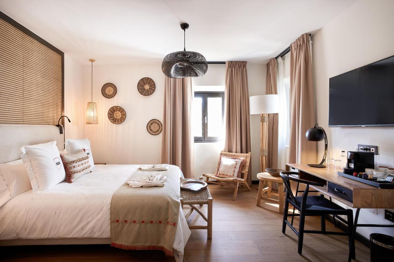 Hotel Santo Cristo La Ciudadela Marbella Bagian luar foto