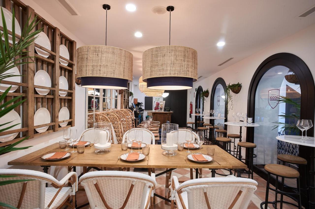 Hotel Santo Cristo La Ciudadela Marbella Bagian luar foto