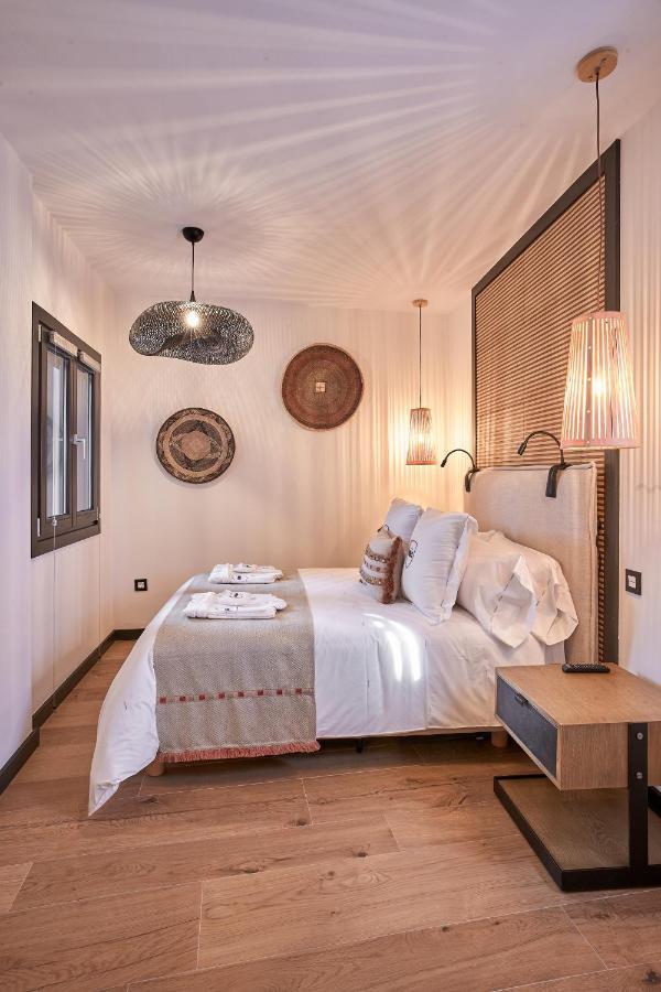 Hotel Santo Cristo La Ciudadela Marbella Bagian luar foto